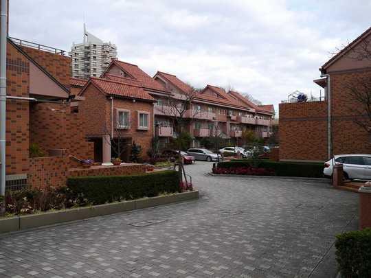 Local appearance photo. With a good roof balcony or terrace view in the spacious maisonette type apartment on the top floor, It is selected streets in Hachioji eighty-eight Jing.