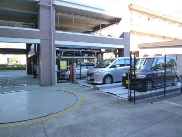 Parking lot. It is on-site parking. It will be access from Monkey Road.