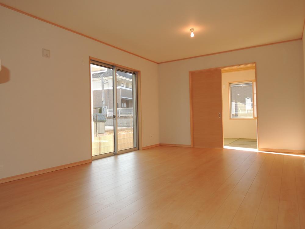 Living. Indoor (12 May 2013) Shooting