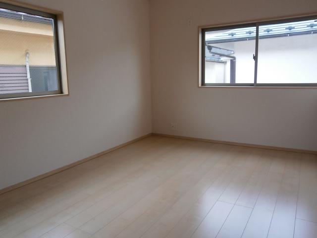 Non-living room. 2 Kaiyoshitsu