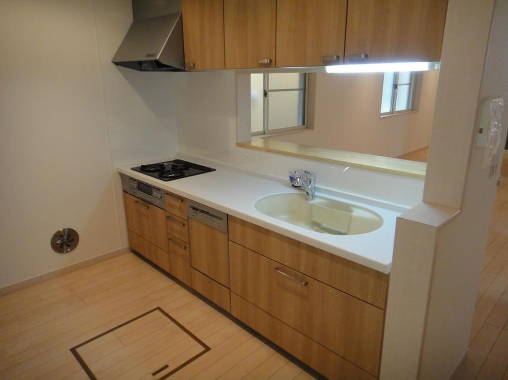 Same specifications photo (kitchen)