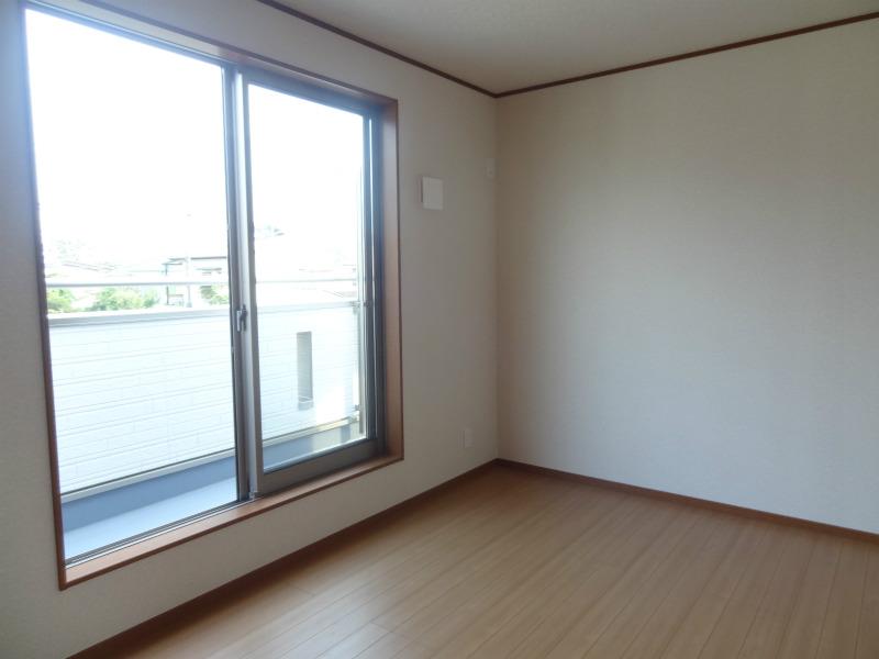 Non-living room. All rooms are bright southeast Building 2