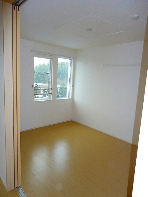 Security. The room is beautiful. 