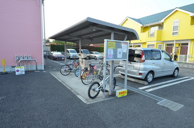 Other common areas. ☆ It is covered bicycle parking ☆