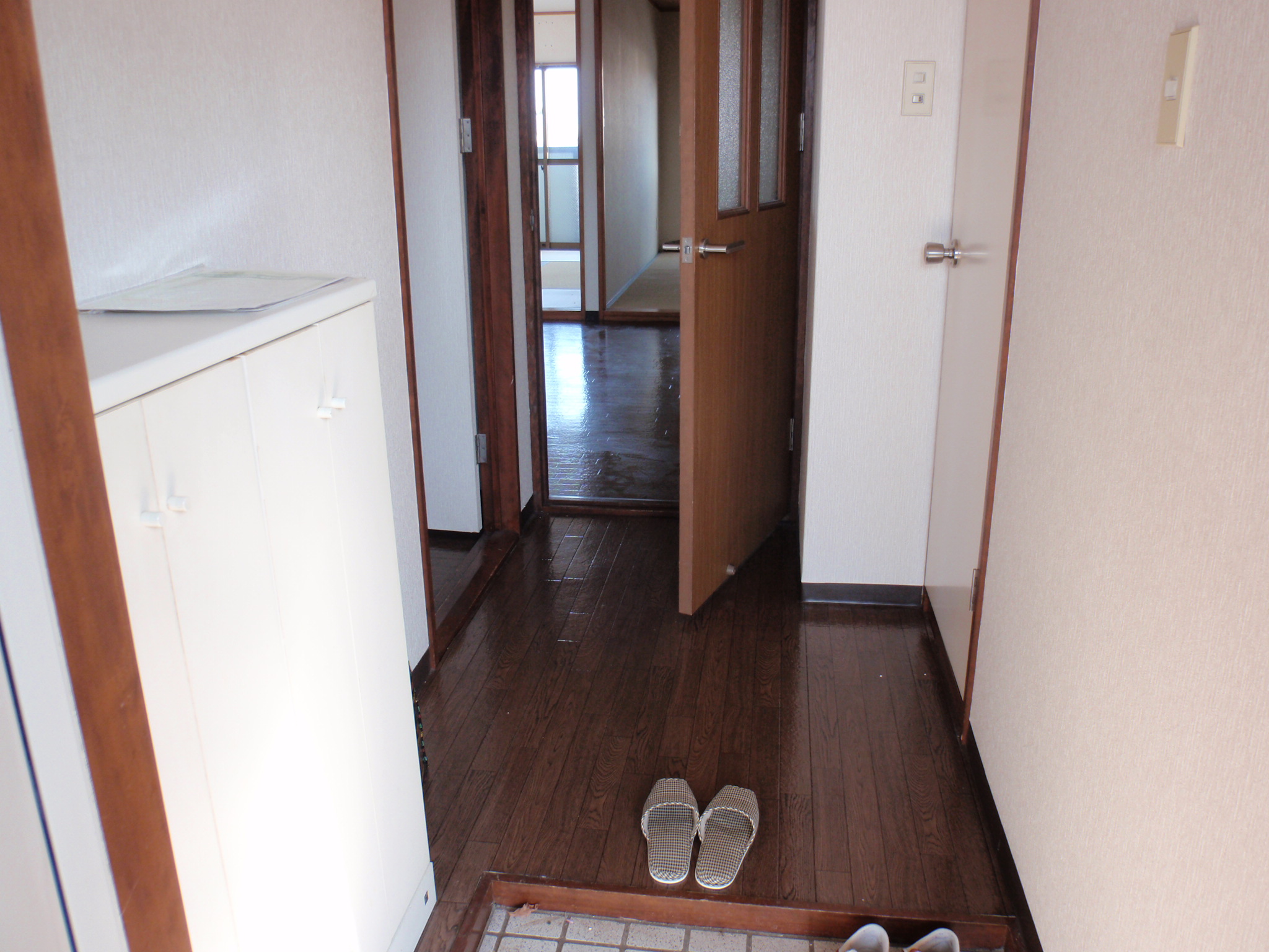 Entrance. There cupboard