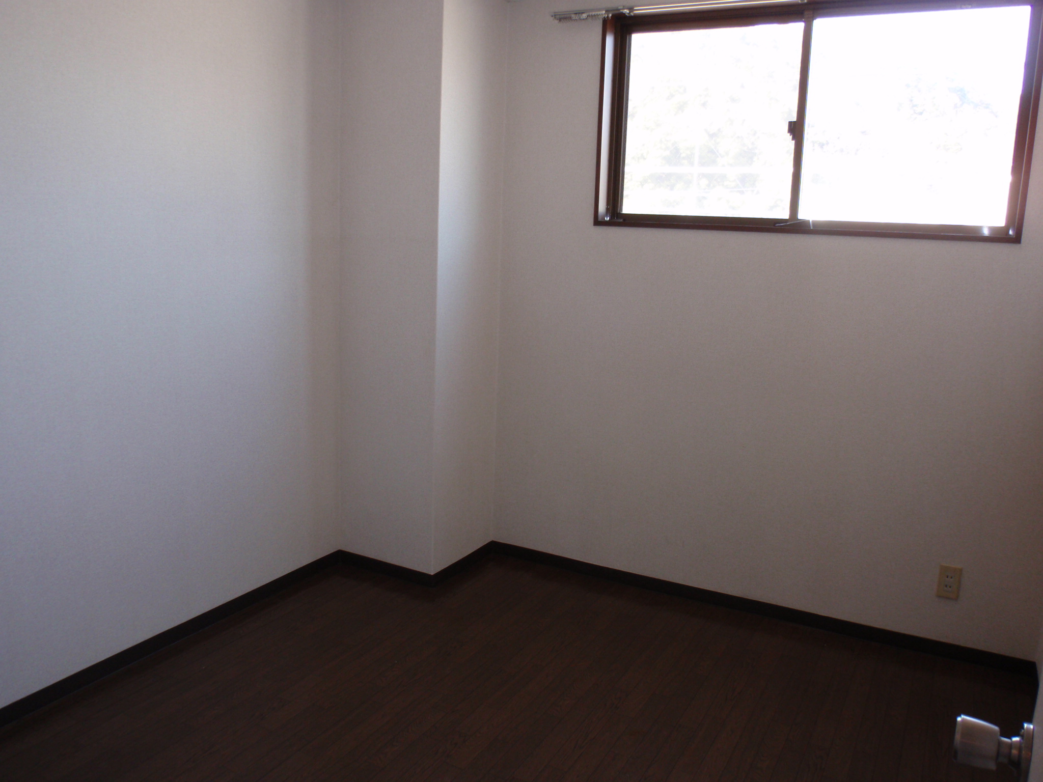 Other room space. Western-style 6 Pledge