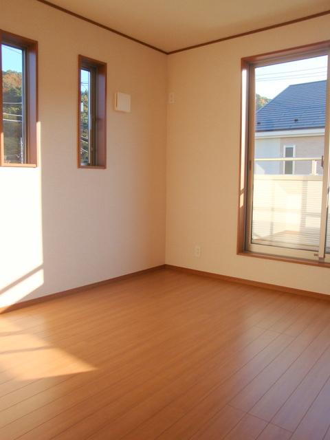 Non-living room. Indoor site (November 2013) Shooting