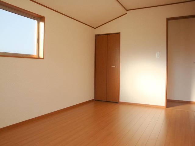 Non-living room. Indoor site (November 2013) Shooting