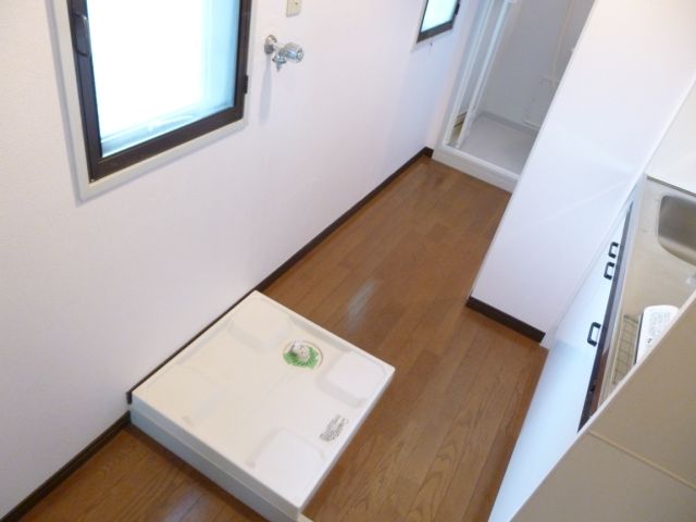 Balcony. Laundry be dried easily spacious veranda