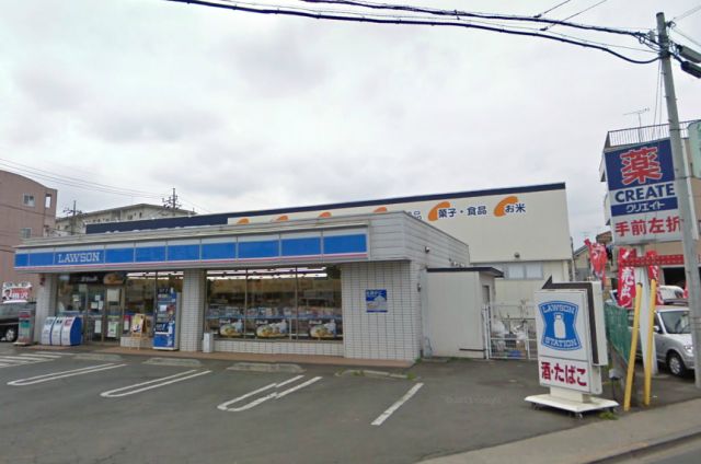 Other. Convenient shopping in the nearby convenience store