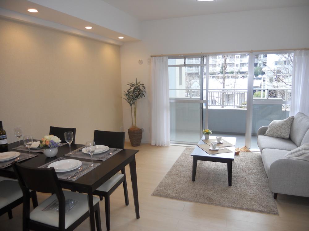 Living. Indoor (12 May 2013) Shooting