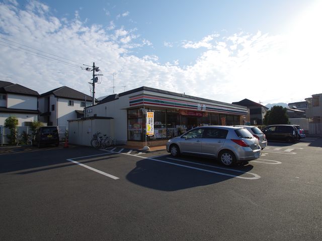 Convenience store. Seven-Eleven Hachioji Nishiterakata store up (convenience store) 225m