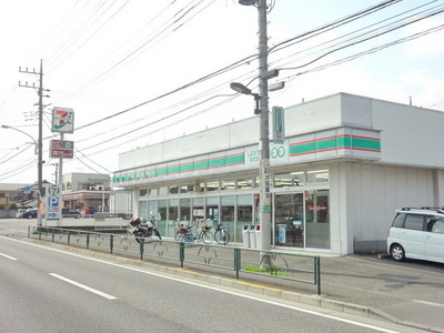Convenience store. 100 yen 391m to Lawson (convenience store)