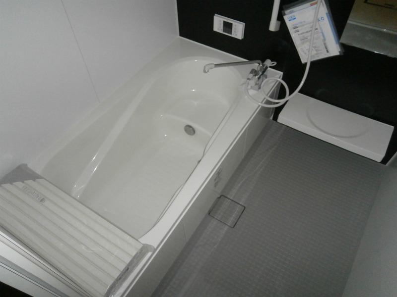 Bathroom. Building 3 room (November 2013) Shooting