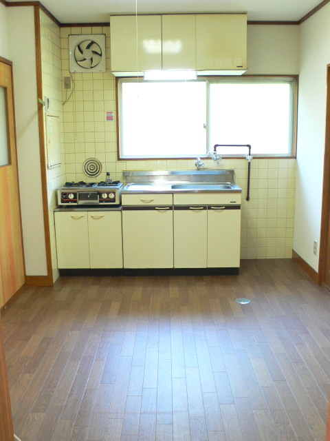 Kitchen. DK