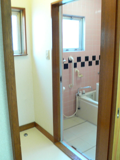 Other room space. Laundry Area