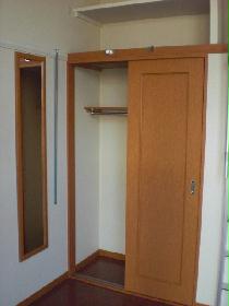 Living and room. closet