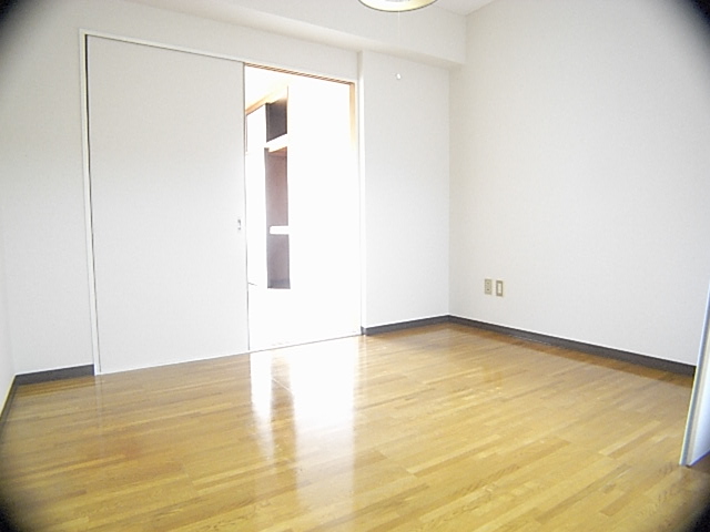 Other room space. Western-style 5 Pledge