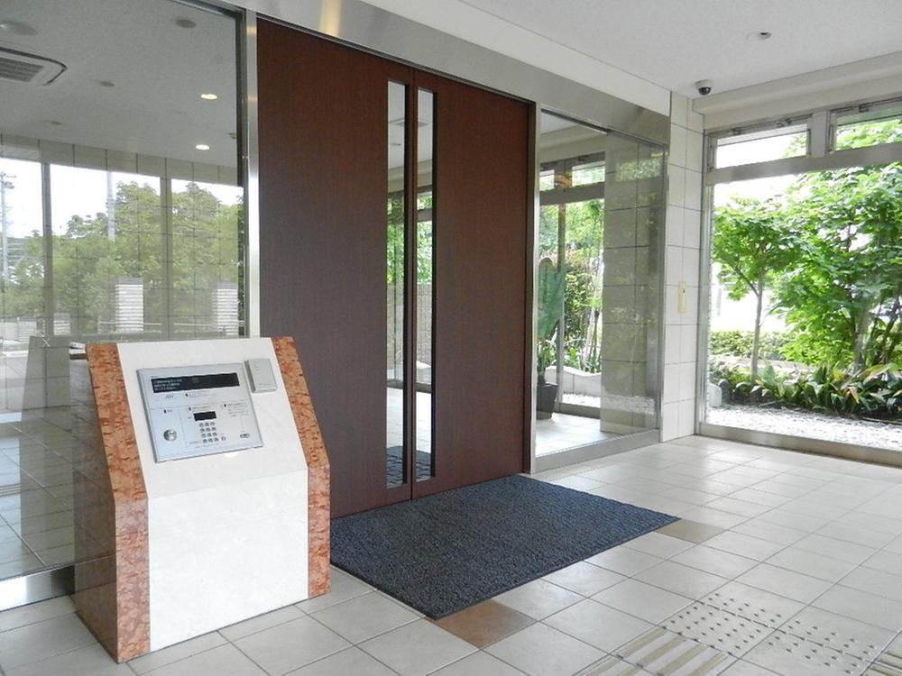 Entrance. Mansion Entrance