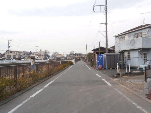 Local photos, including front road. 2013, December 26, 2008 shooting