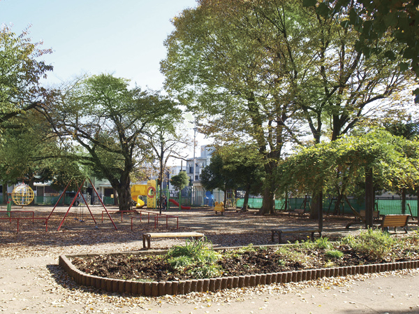 Surrounding environment. Koyasu park (8-minute walk, About 600m)