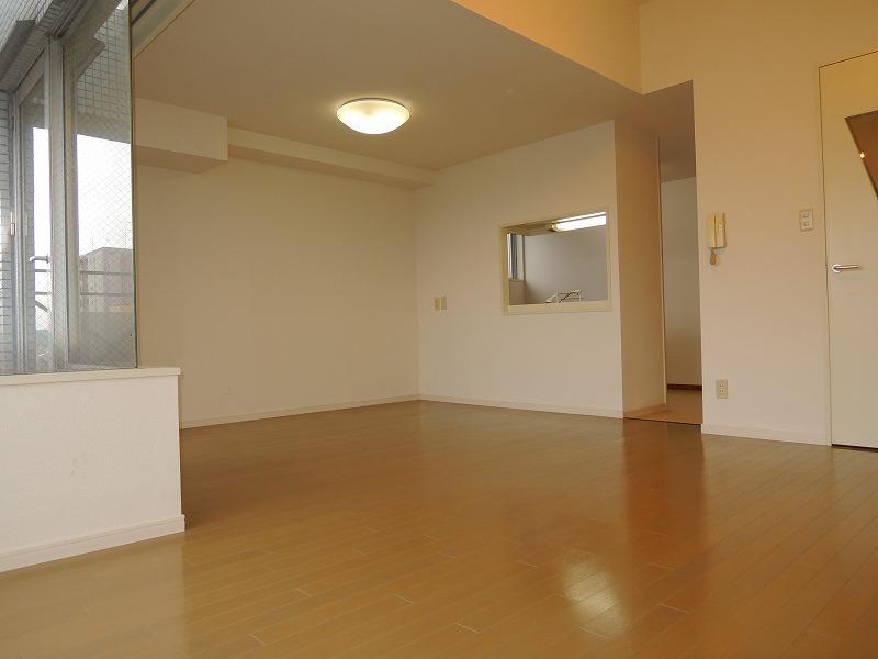 Living. Footprint 97 sq m or more