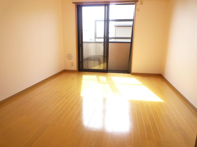 Living and room. It is a loose use 8 pledge of the room