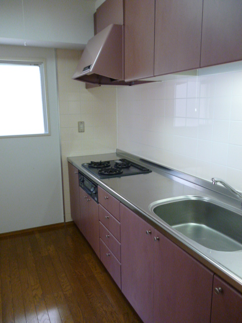 Kitchen. Bright usability is good 2WAY kitchen.