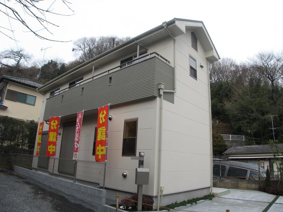 Local appearance photo. Local (January 2012) shooting