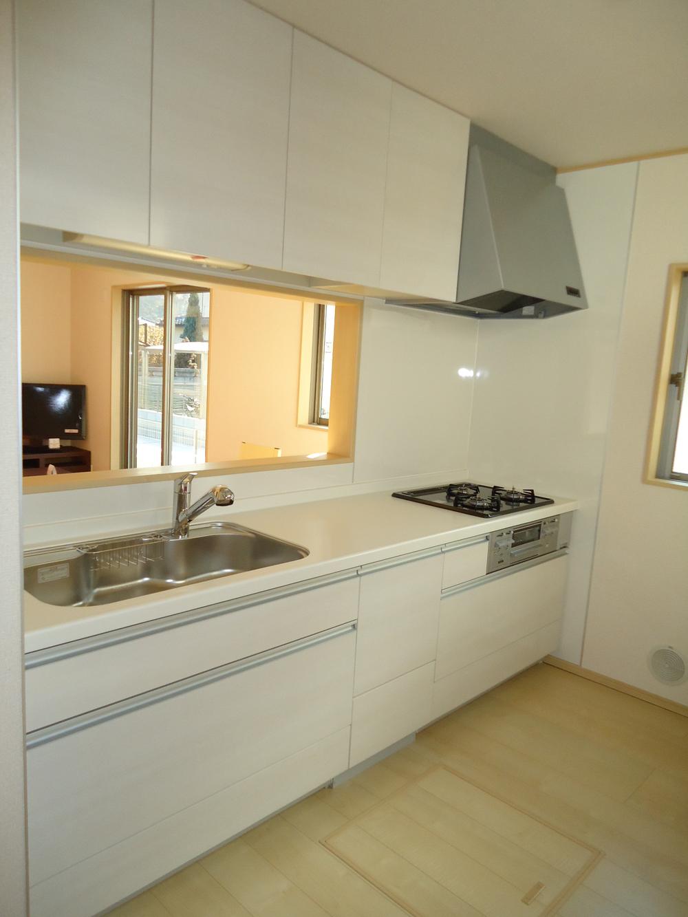 Kitchen. Indoor (12 May 2013) Shooting