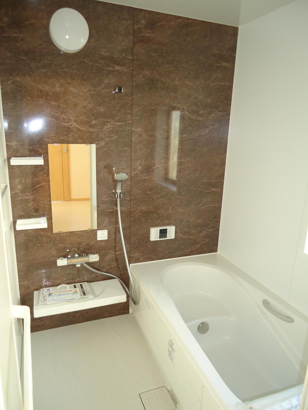 Bathroom. Indoor (12 May 2013) Shooting