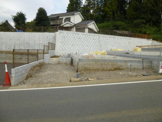 Local appearance photo. Local (10 May 2013) Shooting 1 Building