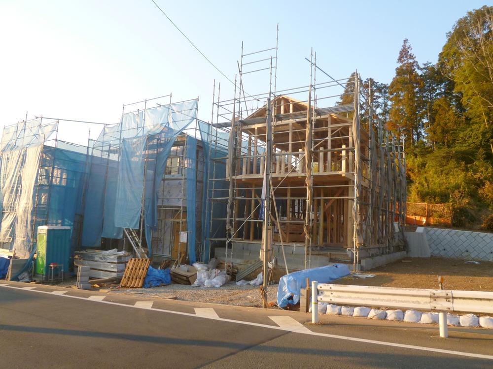 Local appearance photo. Local (12 May 2013) Shooting