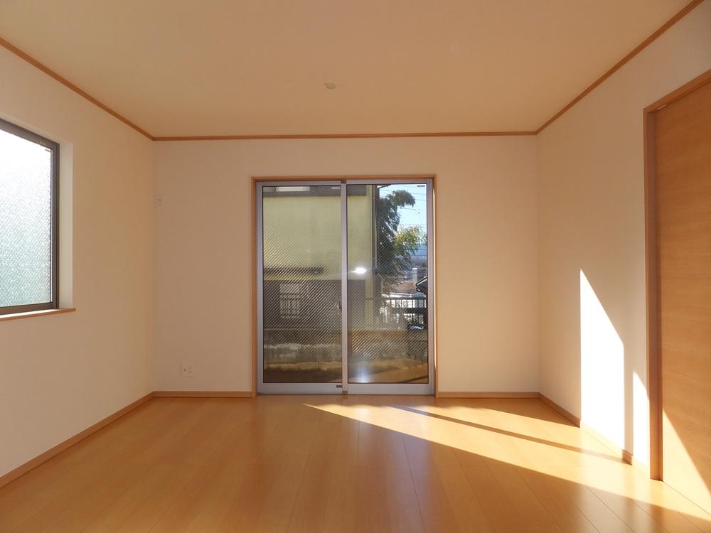 Living. Local (12 May 2013) Shooting