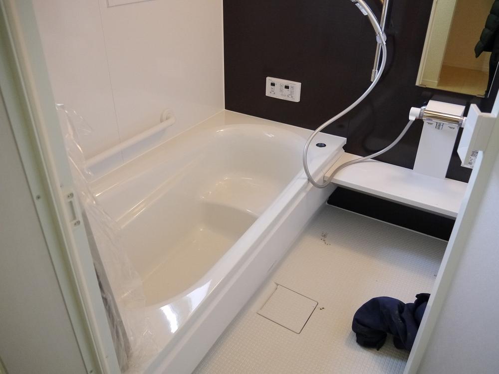 Bathroom. Air Heating drying with unit bus