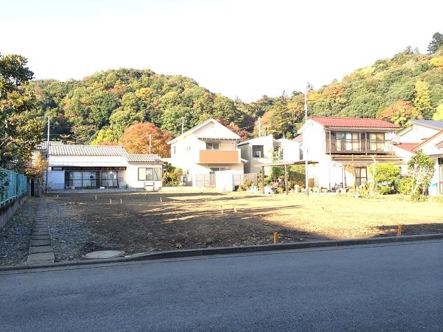 Local photos, including front road. South road produces release and the sunshine is