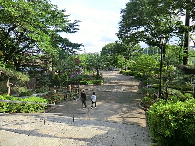 park. 804m until Ryonan park