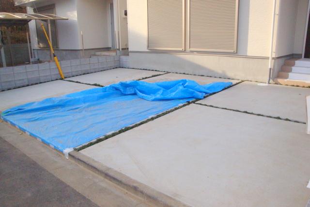 Parking lot. Local (12 May 2013) Shooting