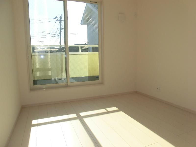 Non-living room. Indoor (11 May 2013) Shooting