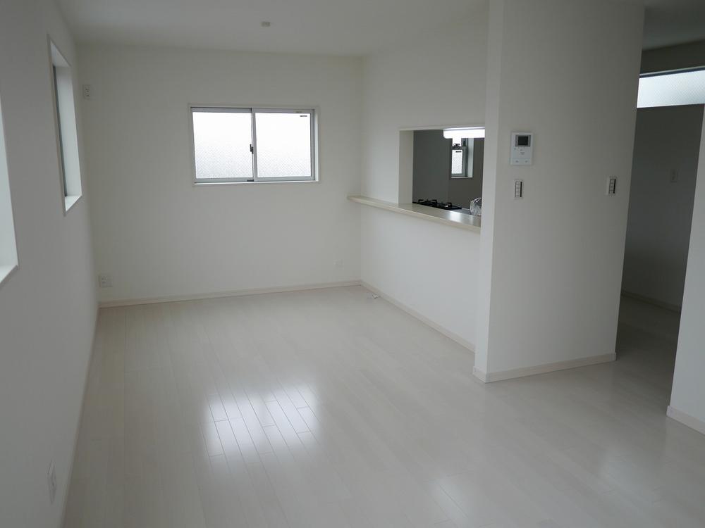 Living. All room pair glass