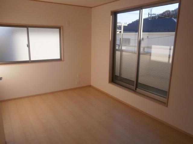 Non-living room. 1 Building 