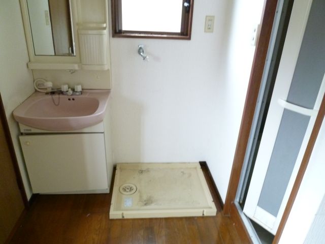 Washroom. Dressing room with wash basin