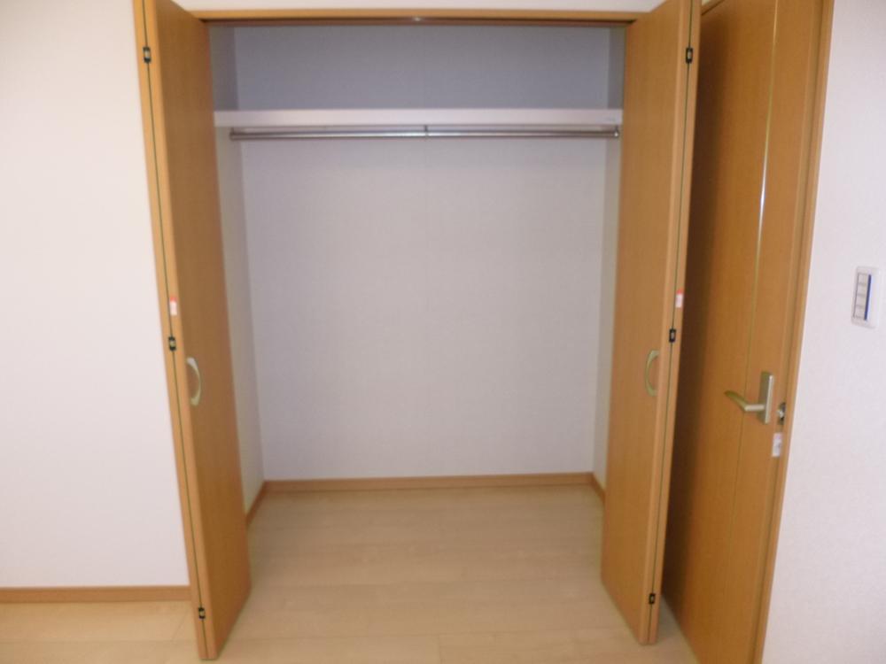 Non-living room. Western-style 6 Pledge