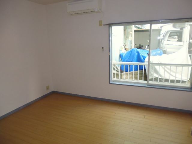 Living and room. Airy is a good room