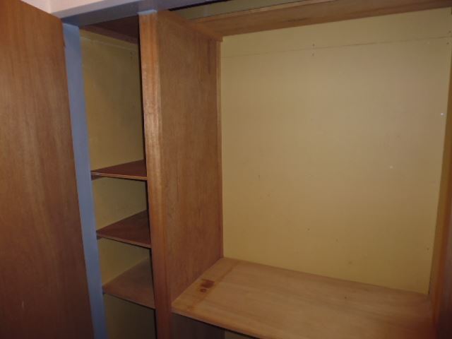 Receipt. Your luggage will enter a lot