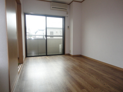 Living and room.  ☆ Western-style 5.5 Pledge ☆ 