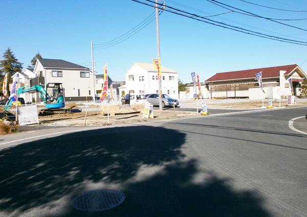 Local appearance photo. Living environment is good in the site spacious