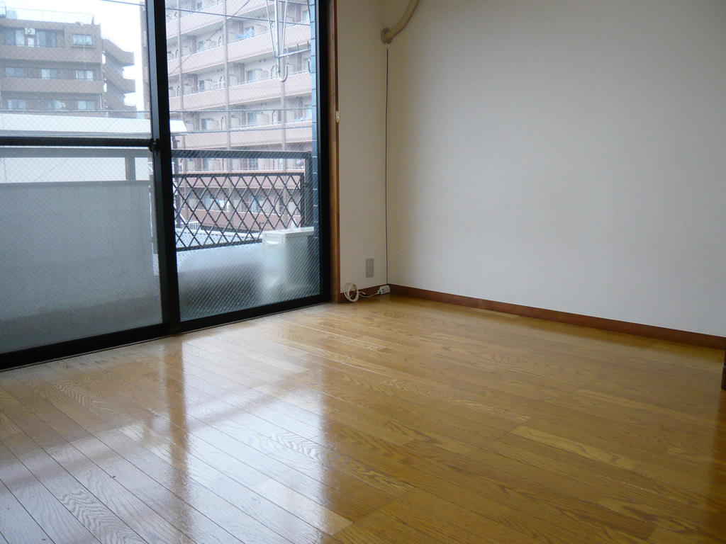 Living and room.  ☆ Bright living room ☆