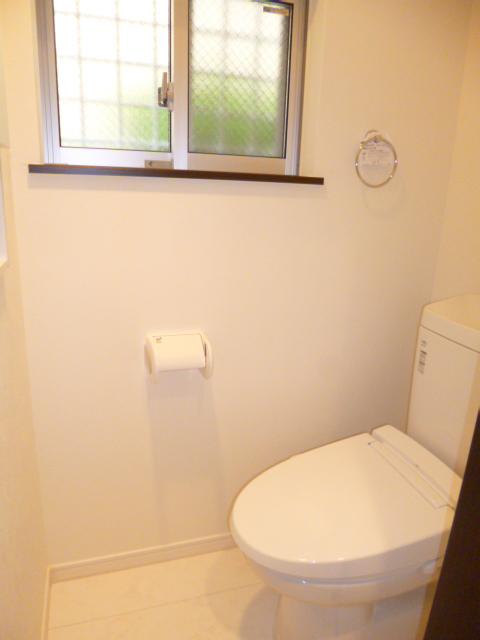 Toilet. 1 Building room (October 2013) Shooting