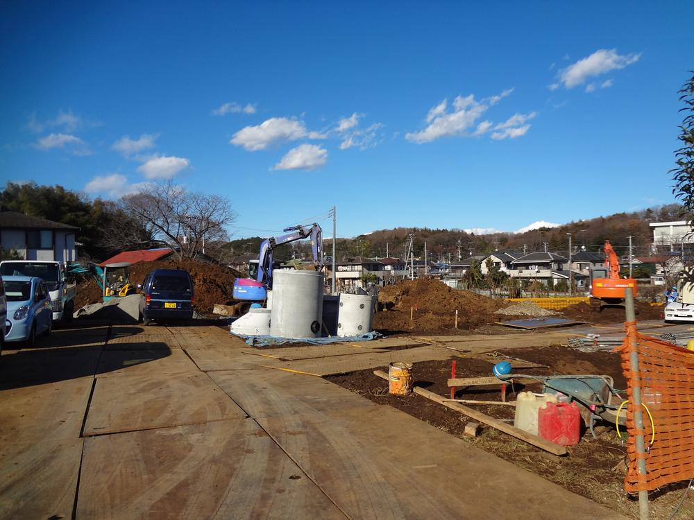 Local land photo. Local (12 May 2013) Shooting